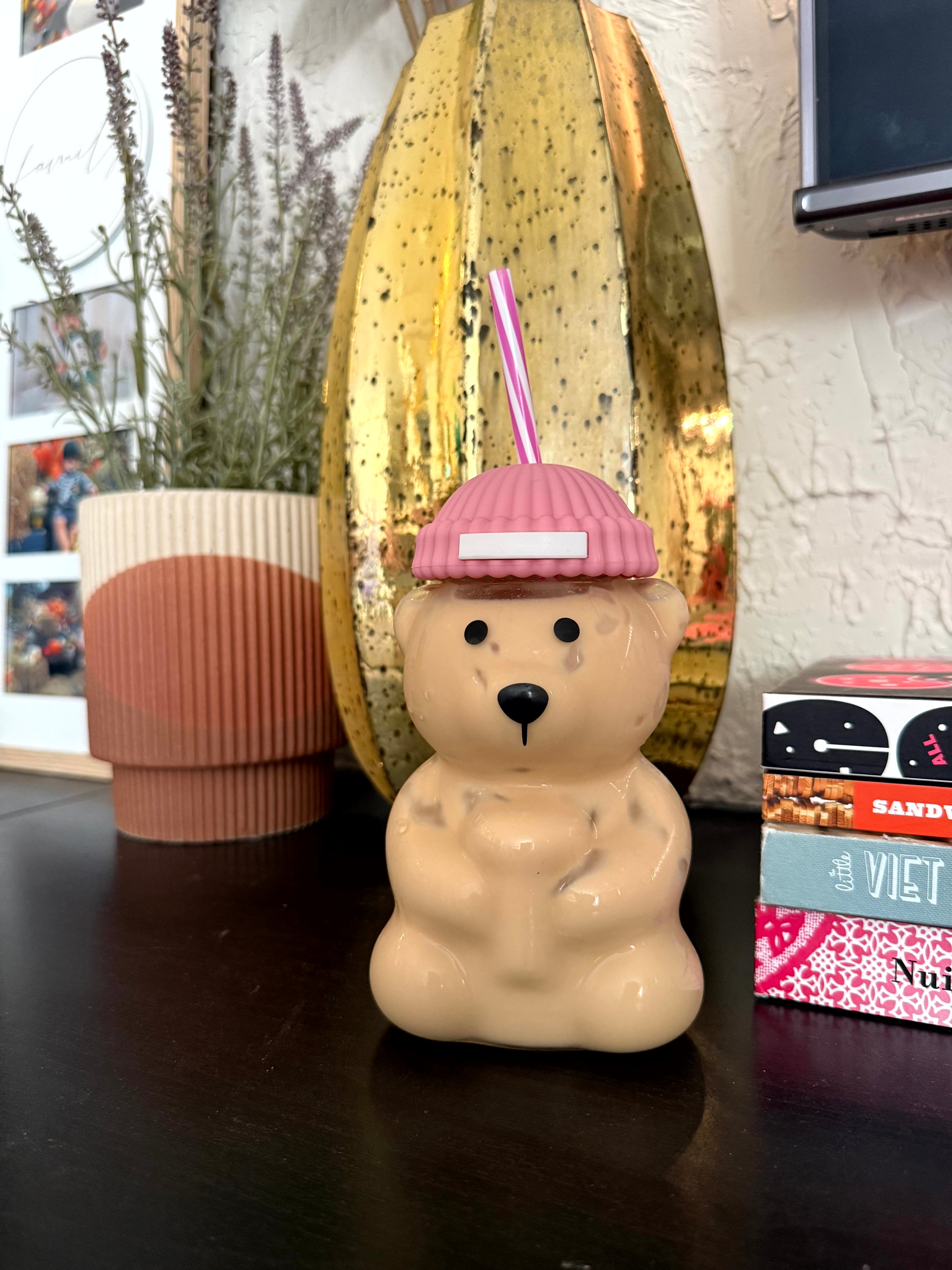 20 oz. Bear Glass Cup With Pink Lid and Straw